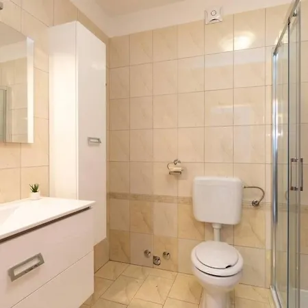 Apartman Doris, Krk *