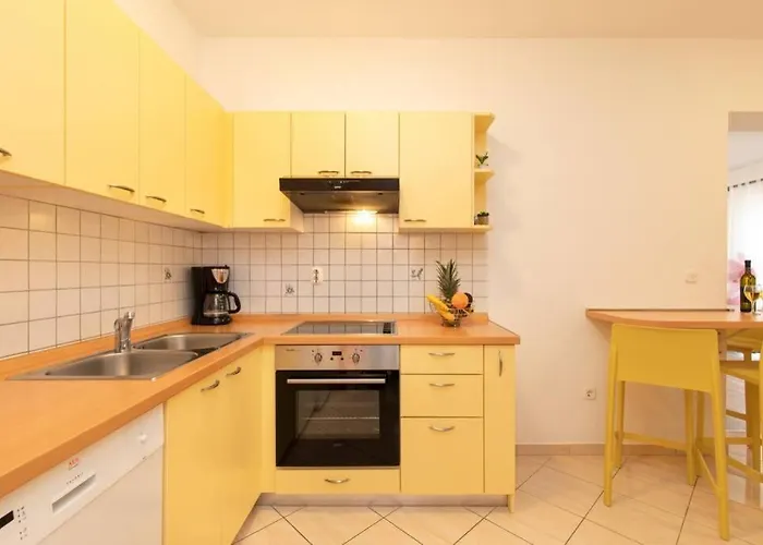 Doris, Krk * Krk Town