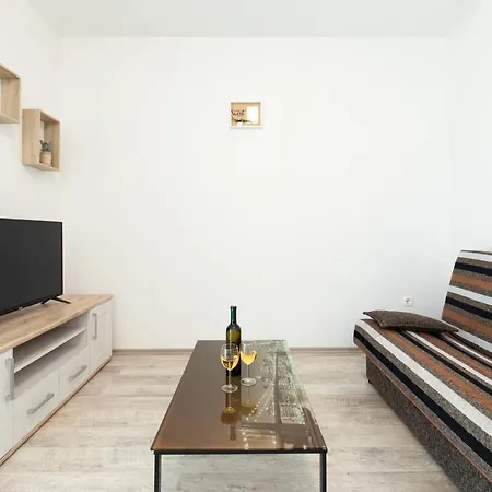 Doris, Krk Apartman